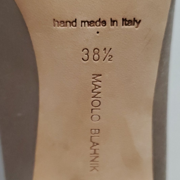 Manolo Blahnik Hangisi Heels - Picture 6 of 7